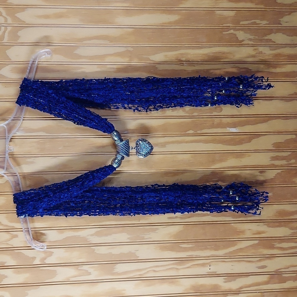 Scarf, belt